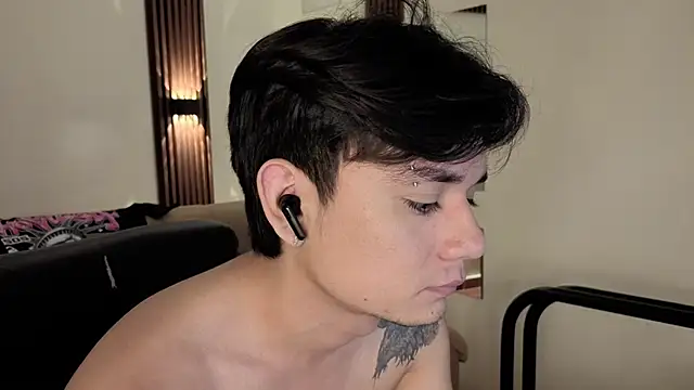 davoxer online show from May 6, 4:24 am