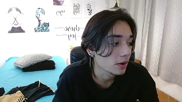 Snapshot of davoxer chatting on September 12, 4:12 am davoxer online show from September 12, 4:12 am