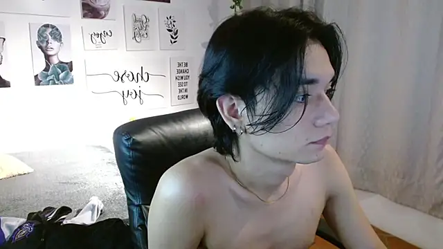 Snapshot of davoxer chatting on September 17, 3:29 am davoxer online show from September 17, 3:29 am