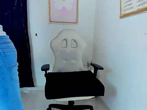 Masterblue hot online show from March 17, 10:23 pm