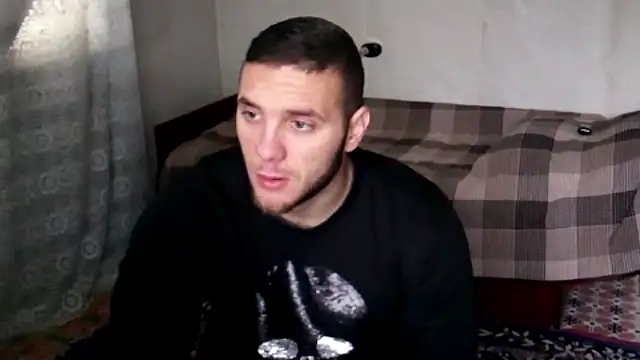 Snapshot of Jordan1Dior chatting on October 23, 6:39 am Jordan1Dior online show from October 23, 6:39 am