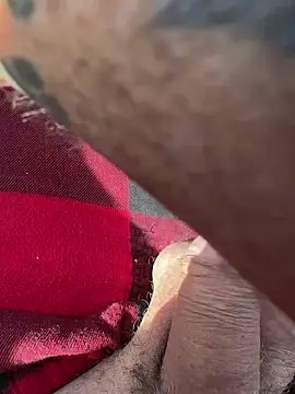 Chris2201hdb online show from April 23, 9:28 pm