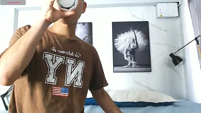 David niet online show from January 17, 6:11 pm