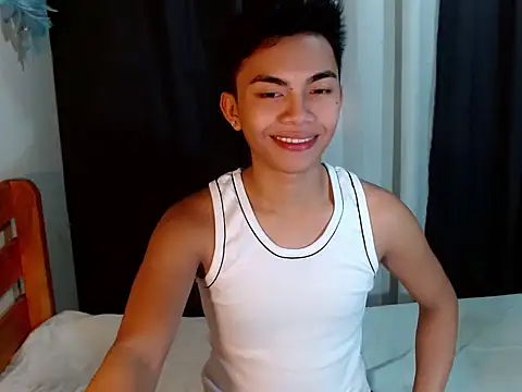 Snapshot of urguy_marco chatting on September 13, 9:32 am urguy marco online show from September 13, 9:32 am