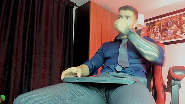 ALPHA DOMINUS  online show from February 12, 5:24 am