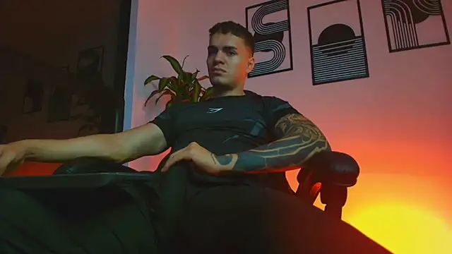 ALPHA DOMINUS  online show from April 29, 4:39 am