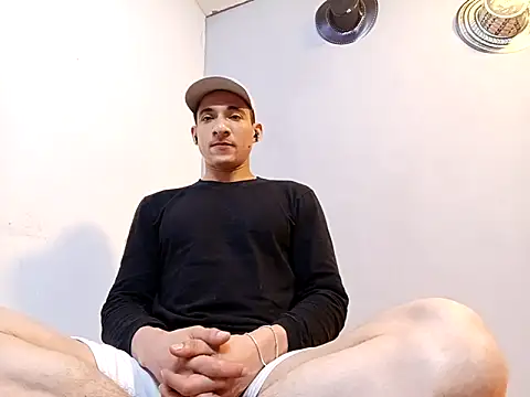 Snapshot of jhonny_thes28 chatting on October 23, 2:48 am jhonny thes28 online show from October 23, 2:48 am