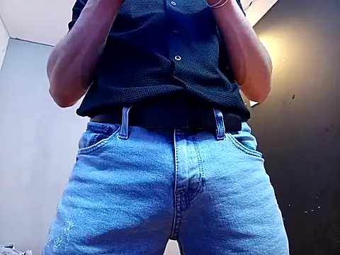 Snapshot of jhonny_thes28 chatting on September 17, 7:53 am jhonny thes28 online show from September 17, 7:53 am