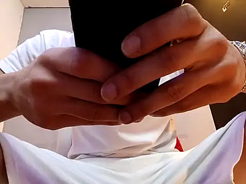 Snapshot of jhonny_thes28 chatting on October 22, 2:37 am jhonny thes28 online show from October 22, 2:37 am