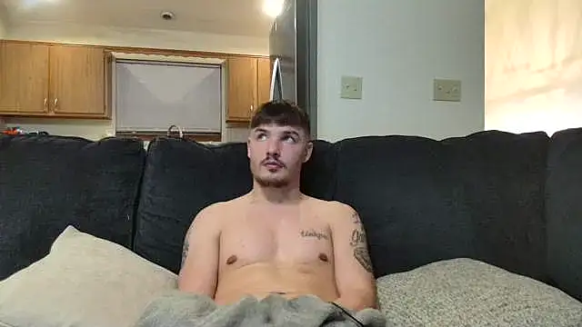 derekmontana2 online show from February 25, 4:02 am