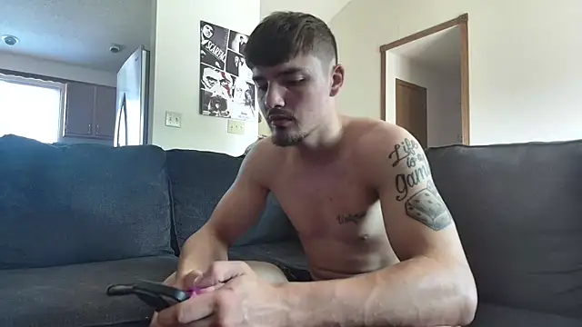 derekmontana2 online show from May 14, 8:51 pm