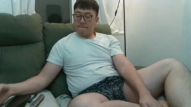 KaylanBMB online show from March 21, 3:16 pm