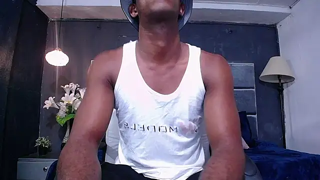 blackbignude online show from November 28, 1:42 am