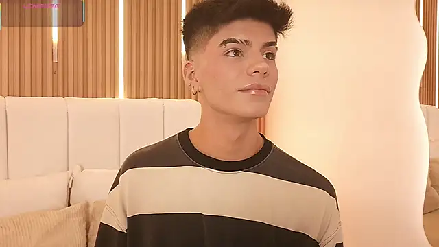 Dulcey  online show from March 11, 5:25 am