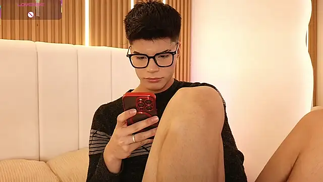 Dulcey  online show from April 11, 6:31 am