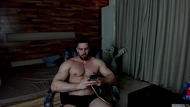 IvanHydee online show from April 11, 8:40 am