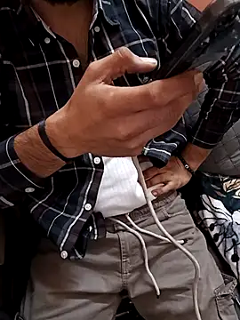 lust lovee online show from December 20, 6:15 pm