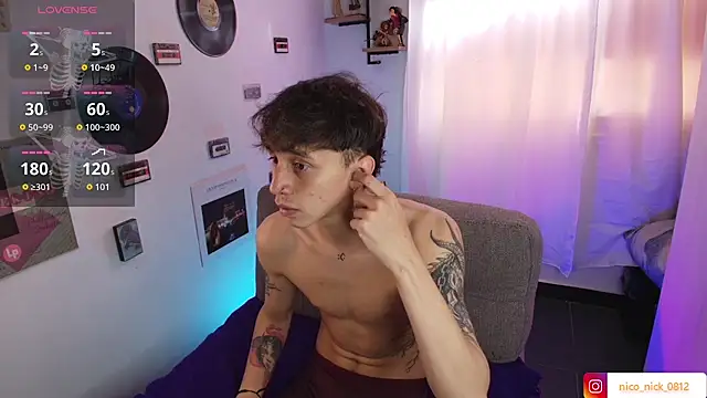 Snapshot of Nick_Bangover_ chatting on September 15, 7:59 pm Nick Bangover online show from September 15, 7:59 pm