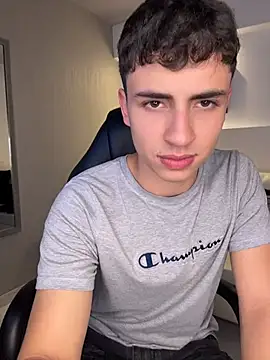 AdrianRinaldi online show from April 11, 8:01 pm