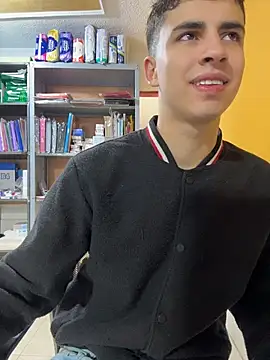 AdrianRinaldi online show from May 13, 2:03 pm