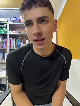 AdrianRinaldi online show from May 9, 3:57 pm