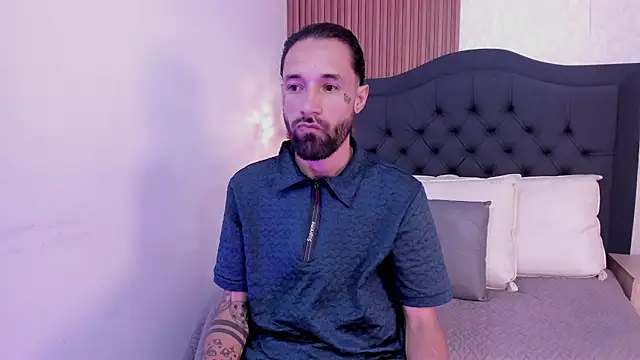 Hisoka 011 online show from April 25, 7:33 pm