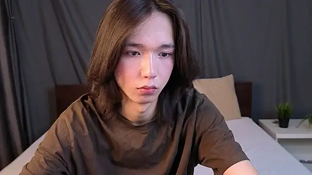 Snapshot of okerriella chatting on October 22, 2:32 pm okerriella online show from October 22, 2:32 pm