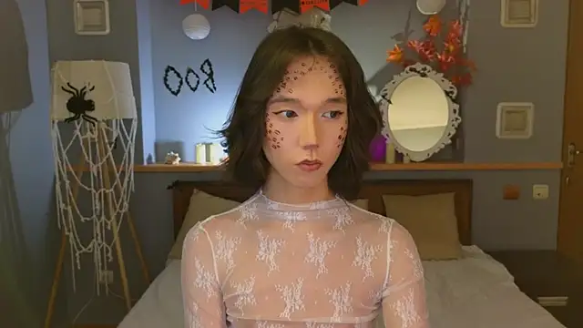 Snapshot of okerriella chatting on October 30, 2:40 pm okerriella online show from October 30, 2:40 pm