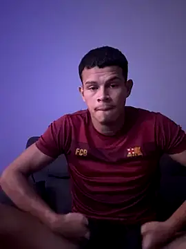 Snapshot of CHARLY-- chatting on October 17, 8:29 am CHARLY-- online show from October 17, 8:29 am