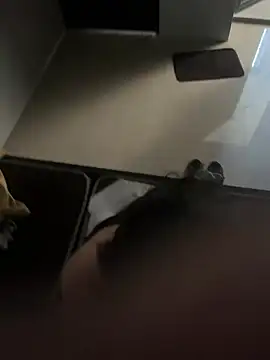 jackyw online show from April 15, 12:05 pm