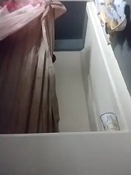 Enjoyyourself94 online show from September 26, 3:43 pm