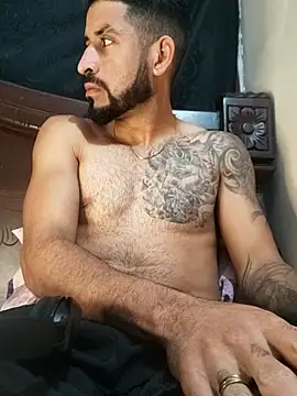 Snapshot of Alexsexygamer chatting on October 27, 10:34 pm Alexsexygamer online show from October 27, 10:34 pm