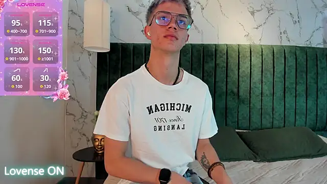 nicktorn online show from February 9, 12:10 pm