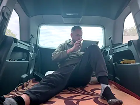 Comadrejaja online show from December 14, 1:07 pm