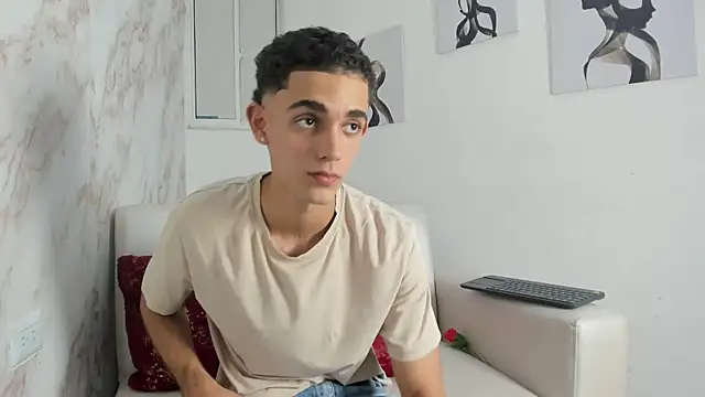 Snapshot of nathan_shimmer chatting on September 9, 10:41 pm nathan shimmer online show from September 9, 10:41 pm