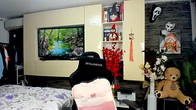 SpartacusDaddy48 online show from March 29, 4:51 pm