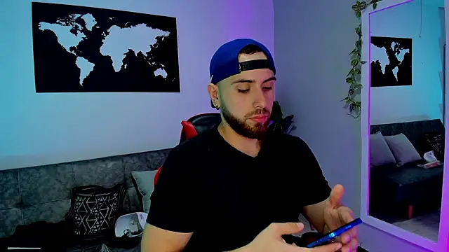 Maximo Wolff online show from November 26, 7:50 pm