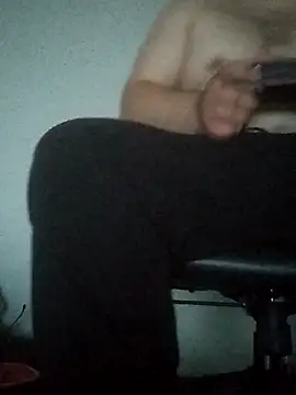 Snapshot of raredick chatting on October 3, 4:06 am raredick online show from October 3, 4:06 am
