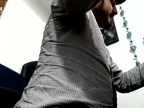 AMIRRAMIJANALHOT online show from June 26, 1:09 am