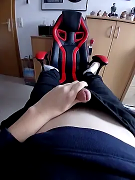 Jung geil18 online show from November 17, 1:14 pm