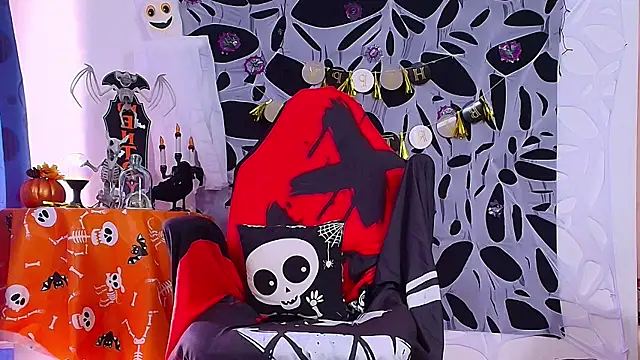 Snapshot of DaveSoldier chatting on October 28, 3:03 pm DaveSoldier online show from October 28, 3:03 pm