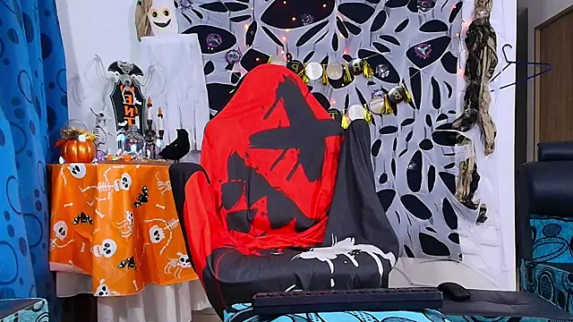 Snapshot of DaveSoldier chatting on November 1, 4:49 am DaveSoldier online show from November 1, 4:49 am