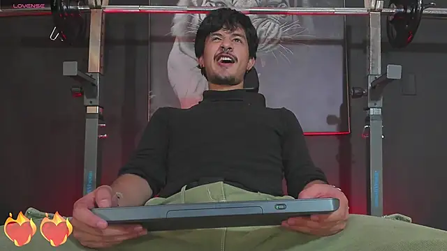 DimitriDeluxe online show from October 25, 8:54 pm