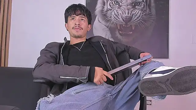 Snapshot of DimitriDeluxe chatting on September 26, 9:45 pm DimitriDeluxe online show from September 26, 9:45 pm