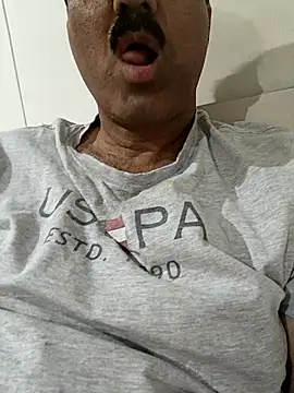 Snapshot of moonflower25 chatting on October 29, 6:00 pm moonflower25 online show from October 29, 6:00 pm