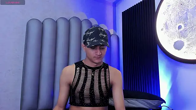  Leohot  online show from November 23, 4:01 am