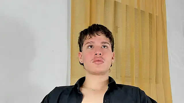 Snapshot of SEXYBOY_VC chatting on September 18, 1:02 pm SEXYBOY VC online show from September 18, 1:02 pm
