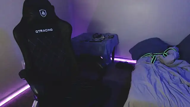 TypicalDepot5 online show from November 16, 3:47 pm