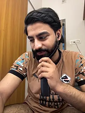 Snapshot of hottestboy03 chatting on October 13, 5:02 am hottestboy03 online show from October 13, 5:02 am