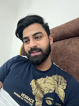 hottestboy03 online show from March 25, 5:33 am